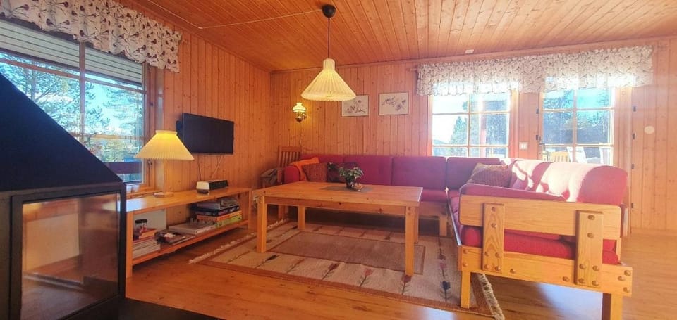 Sauna | Wi-Fi | Terrace | Wood stove | Cable TV House in Sweden