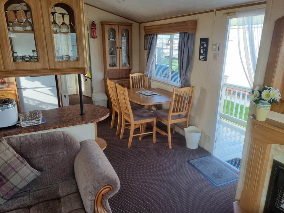ML53 6 BERTH CARAVAN GOLDEN PALM CHAPET ST LEONARDs Campground/ 
RV Resort in Chapel Saint Leonards
