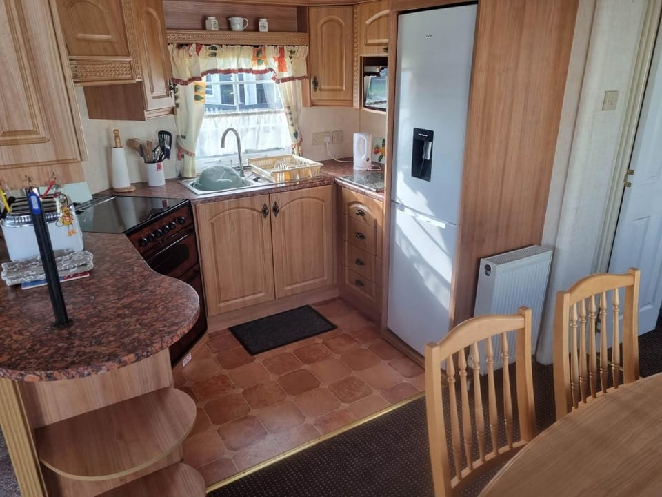 ML53 6 BERTH CARAVAN GOLDEN PALM CHAPET ST LEONARDs Campground/ 
RV Resort in Chapel Saint Leonards