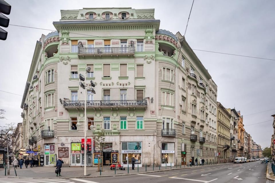 Property building, Neighbourhood, Street view