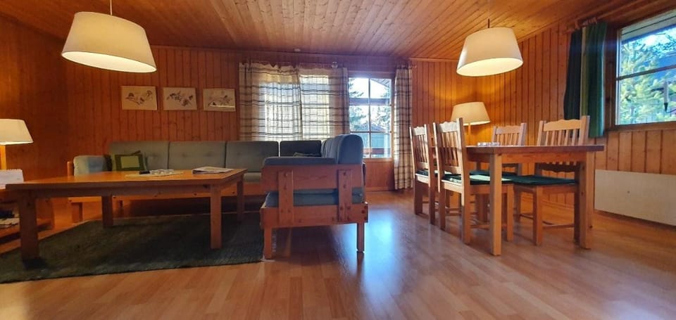 Sauna | Wi-Fi | Terrace | Wood stove | Cable TV House in Sweden