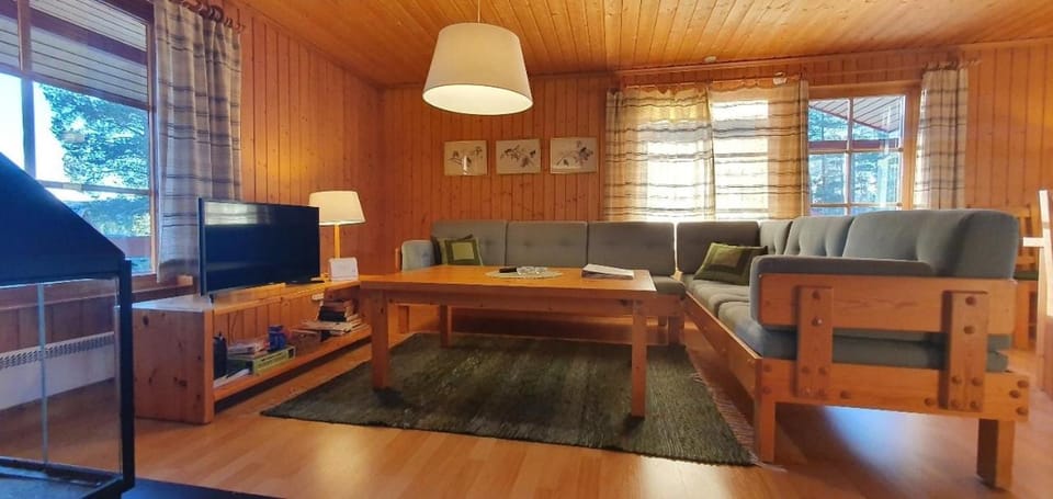 Sauna | Wi-Fi | Terrace | Wood stove | Cable TV House in Sweden