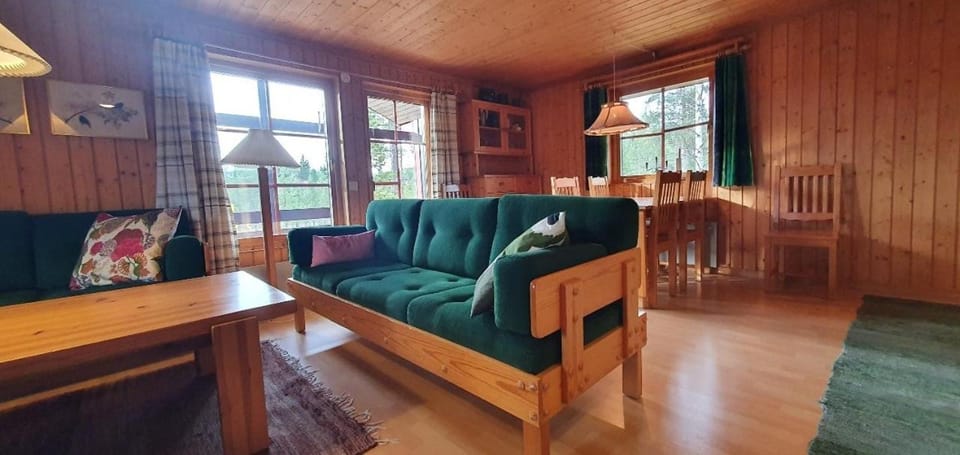 Sauna | Wi-Fi | Terrace | Wood stove | Cable TV House in Sweden