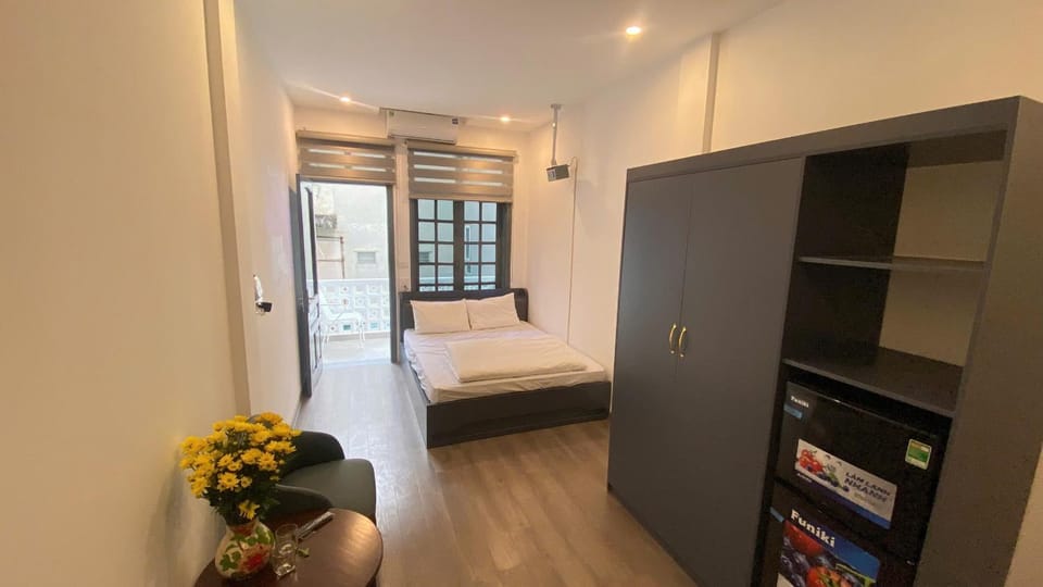 Bed, TV and multimedia, Photo of the whole room, Bedroom, wardrobe