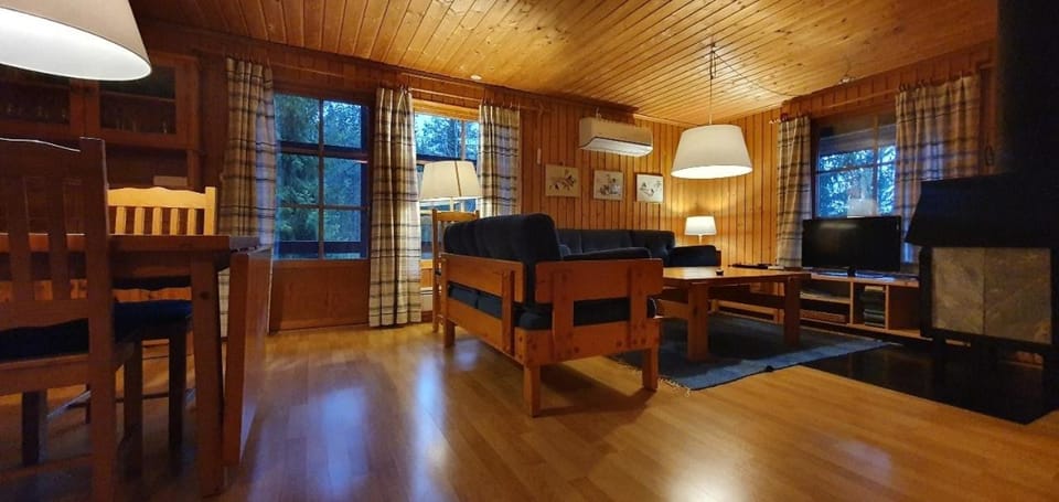 Sauna | Wi-Fi | Terrace | Wood stove | Cable TV House in Sweden