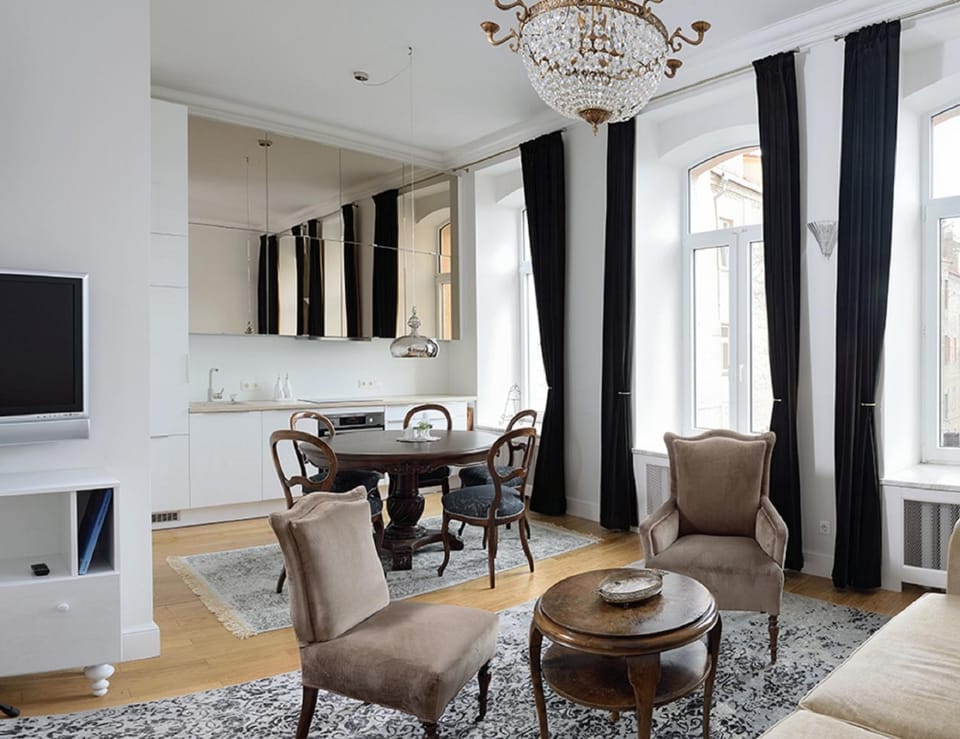 TV and multimedia, Living room, Seating area, kitchen