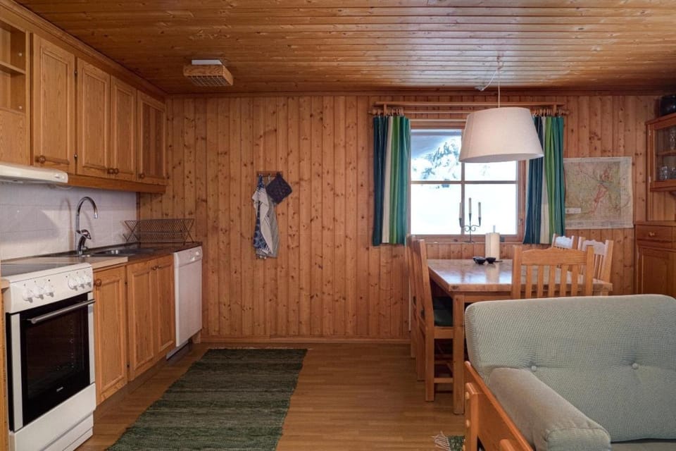Sauna | Wi-Fi | Terrace | Wood stove | Cable TV House in Sweden