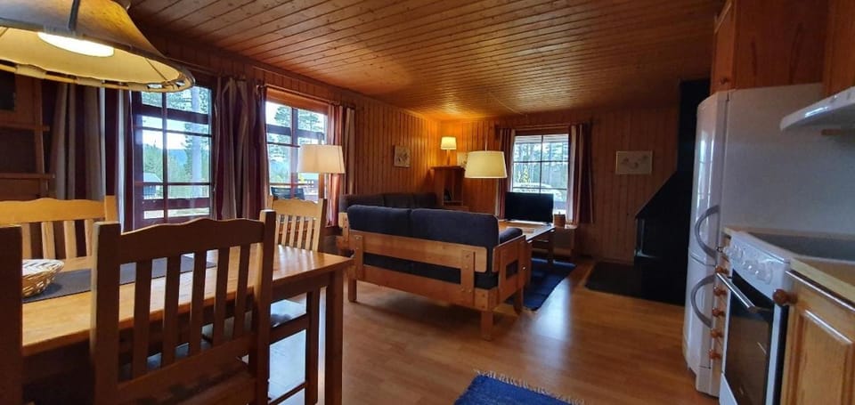 Sauna | Wi-Fi | Terrace | Wood stove | Cable TV House in Sweden