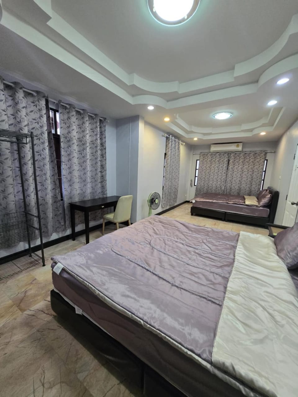 Diamond Home in Phuket Bed and Breakfast in Wichit