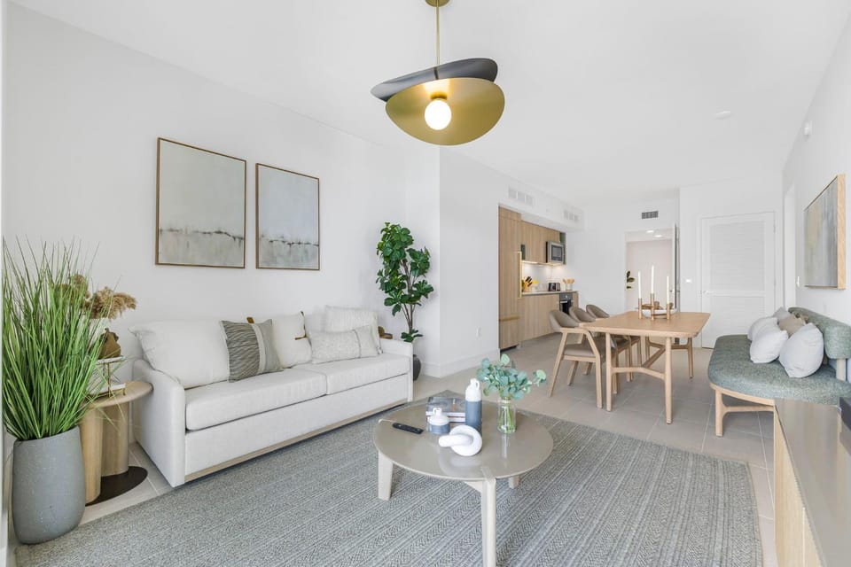 Living room, Seating area, Dining area