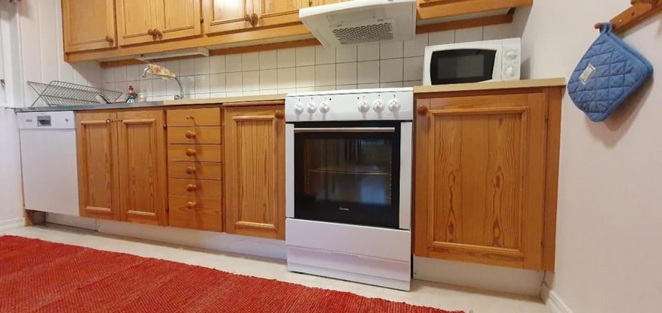 Sauna | Wi-Fi | Terrace | Wood stove | Cable TV House in Sweden