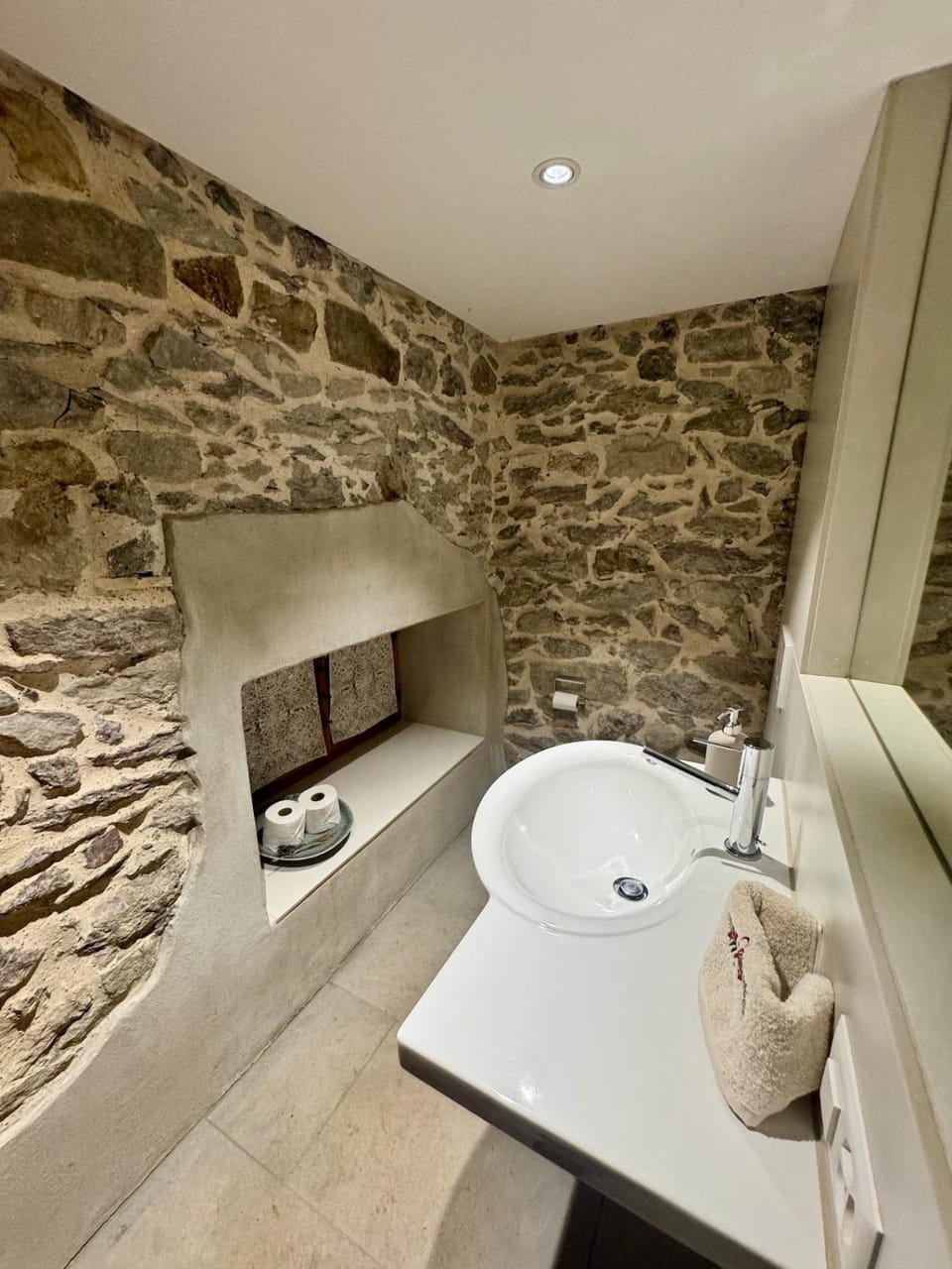 Living on a animal sanctuary House in Zug, Switzerland