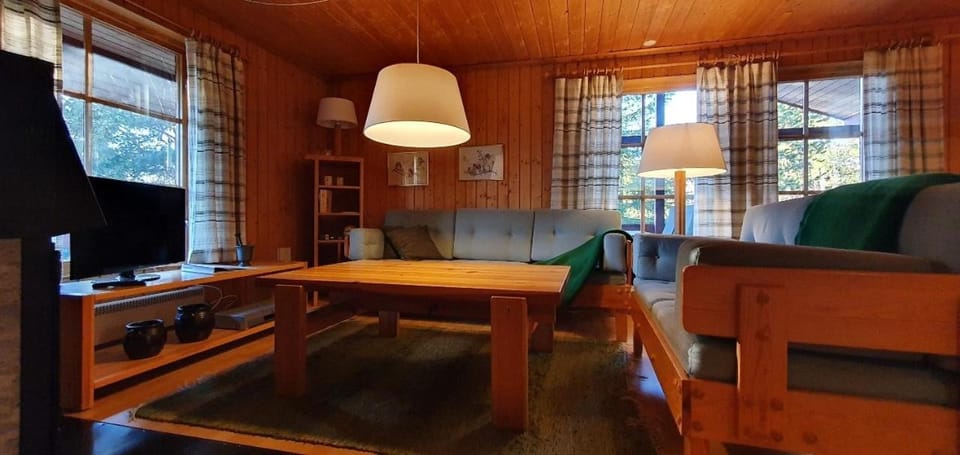 Sauna | Wi-Fi | Terrace | Wood stove | Cable TV House in Sweden