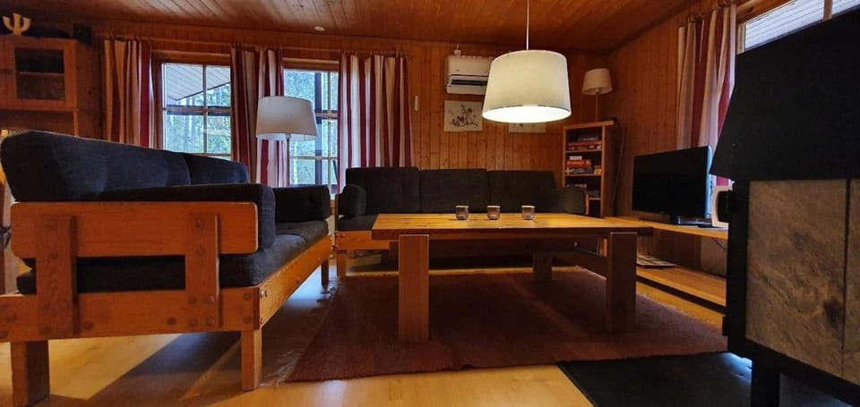Sauna | Wi-Fi | Terrace | Wood stove | Cable TV House in Sweden
