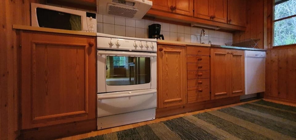 Sauna | Wi-Fi | Terrace | Wood stove | Cable TV House in Sweden