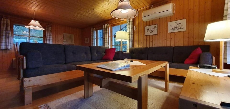 Sauna | Wi-Fi | Terrace | Wood stove | Cable TV House in Sweden
