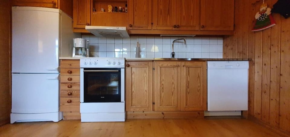 Sauna | Wi-Fi | Terrace | Wood stove | Cable TV House in Sweden