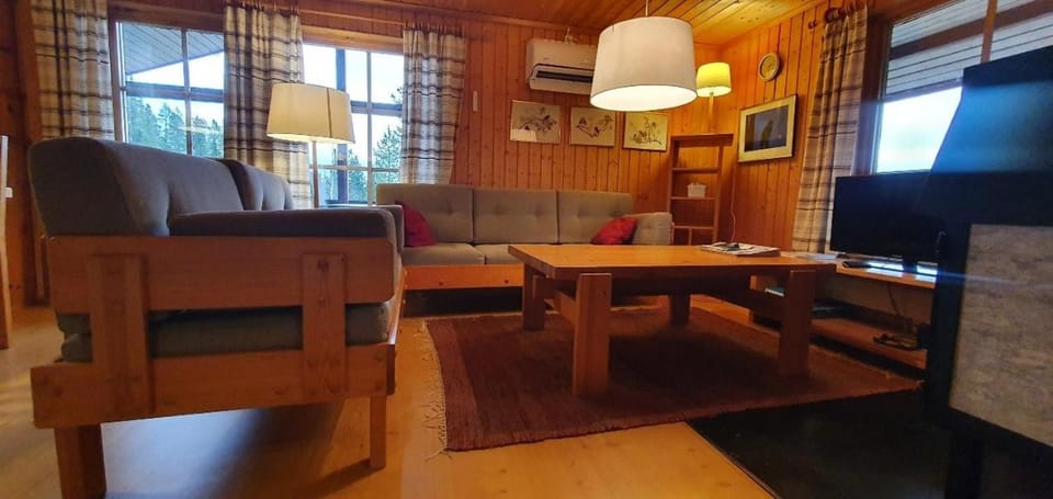 Sauna | Wi-Fi | Terrace | Wood stove | Cable TV House in Sweden