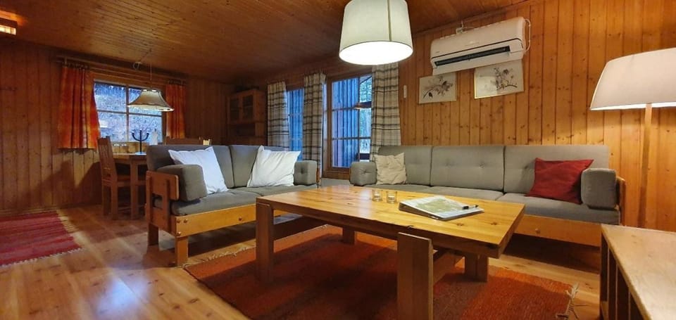 Sauna | Wi-Fi | Terrace | Wood stove | Cable TV House in Sweden