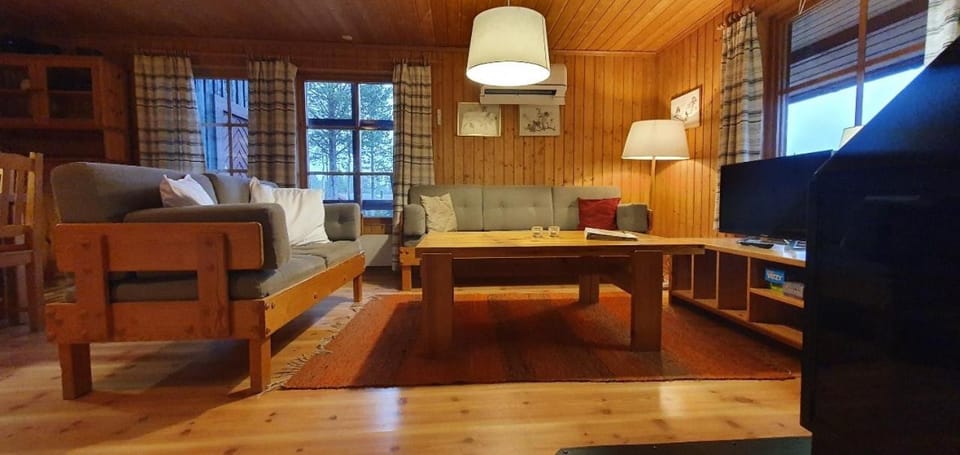 Sauna | Wi-Fi | Terrace | Wood stove | Cable TV House in Sweden