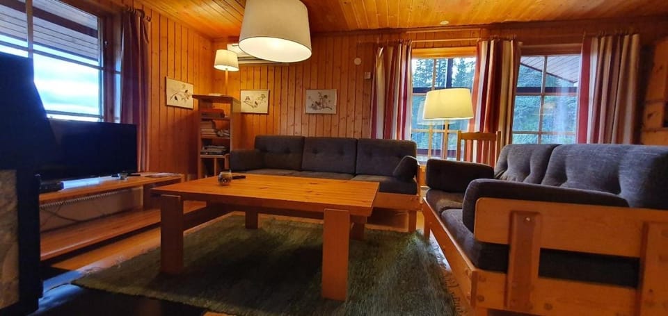 Sauna | Wi-Fi | Terrace | Wood stove | Cable TV House in Sweden