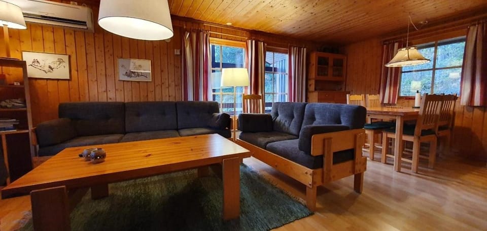 Sauna | Wi-Fi | Terrace | Wood stove | Cable TV House in Sweden