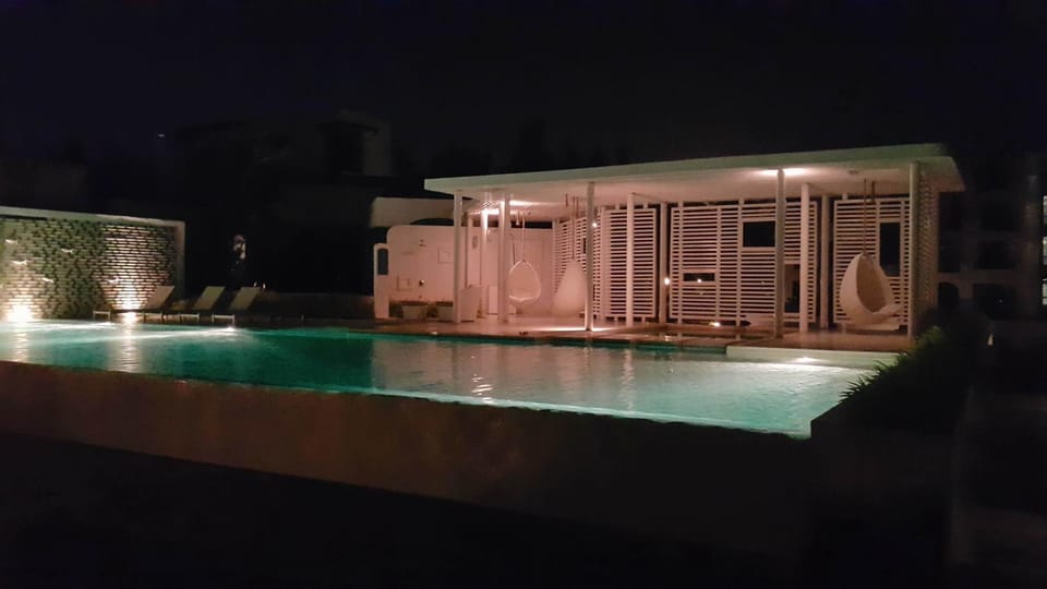 Property building, Swimming pool
