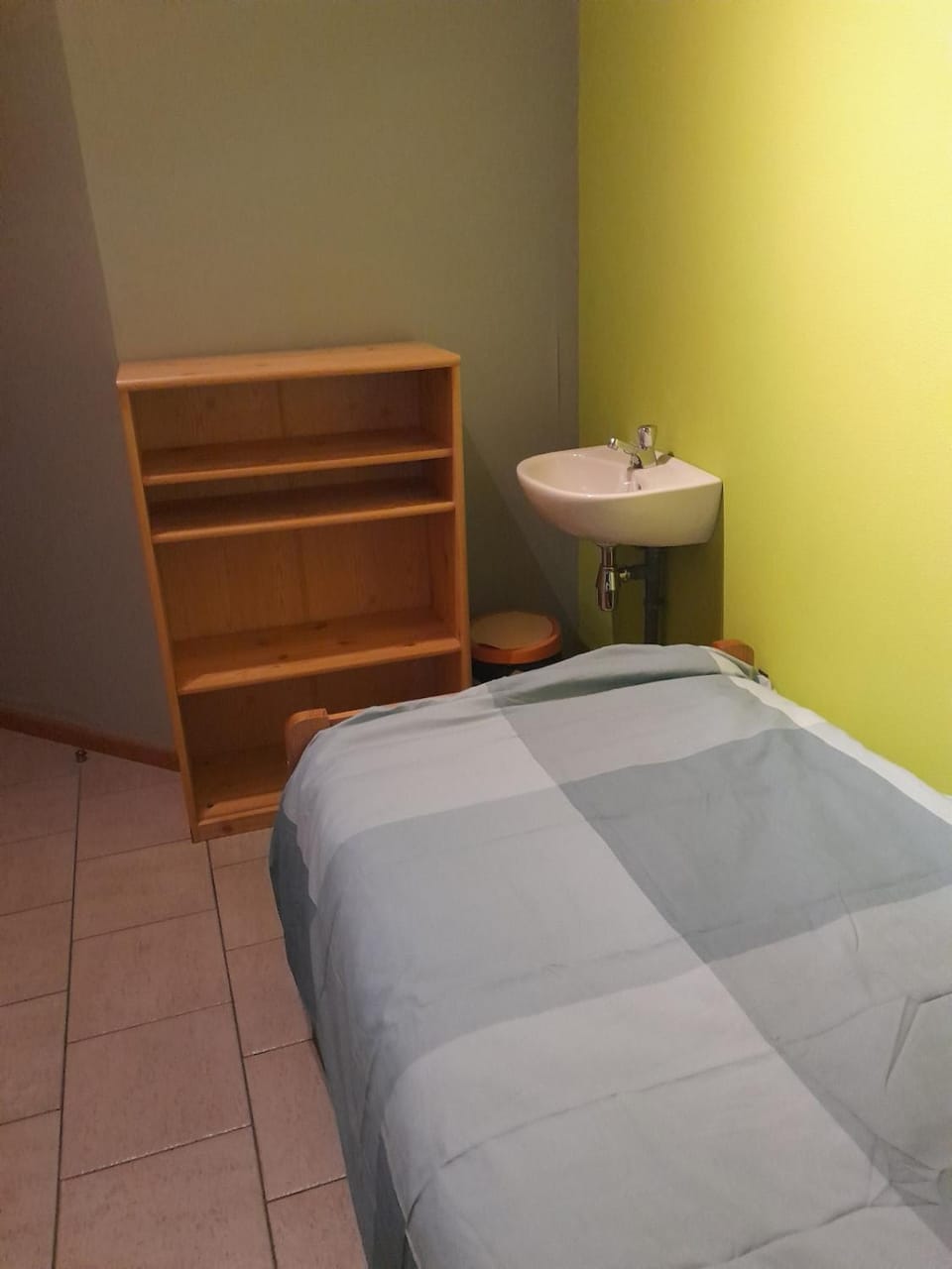 Chambre au coeur de la Gaume - Chambre 3 Vert-Jaune Apartment in Belgium