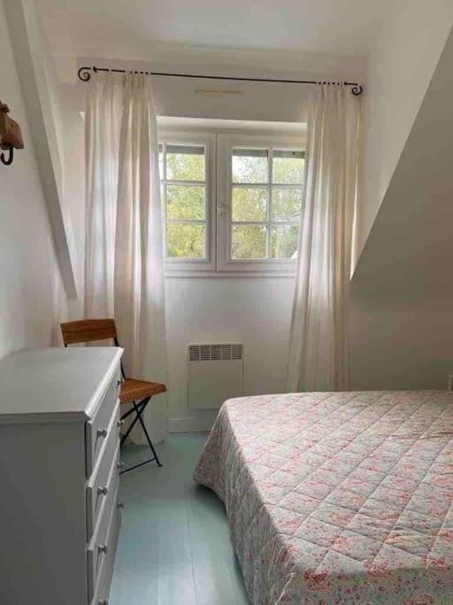 Fantastic 6 Bedroom House with stunning sea view House in Arzon