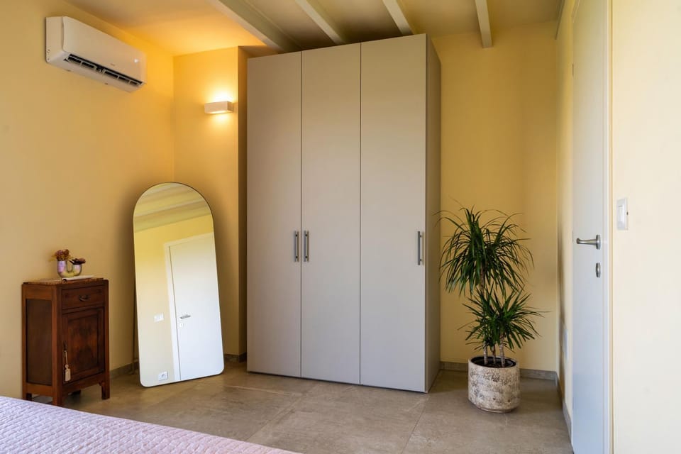 Casina Rossa Apartment in Tuscany