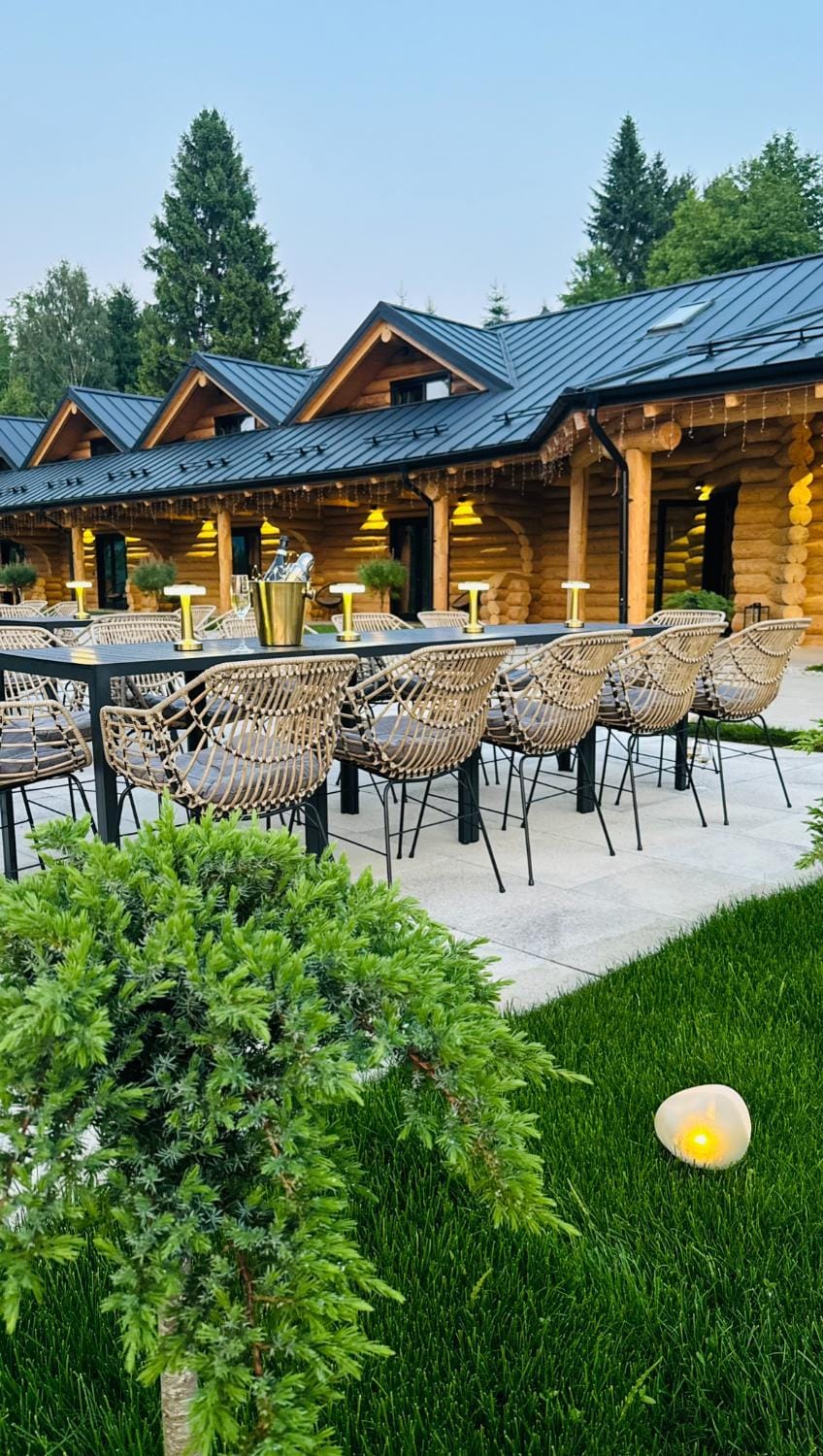 Property building, Restaurant/places to eat, Day, Garden, Banquet/Function facilities, Garden view, Breakfast