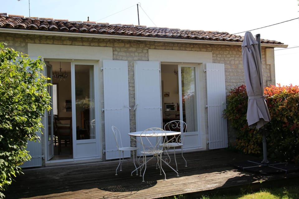 Property building, Garden, Garden view