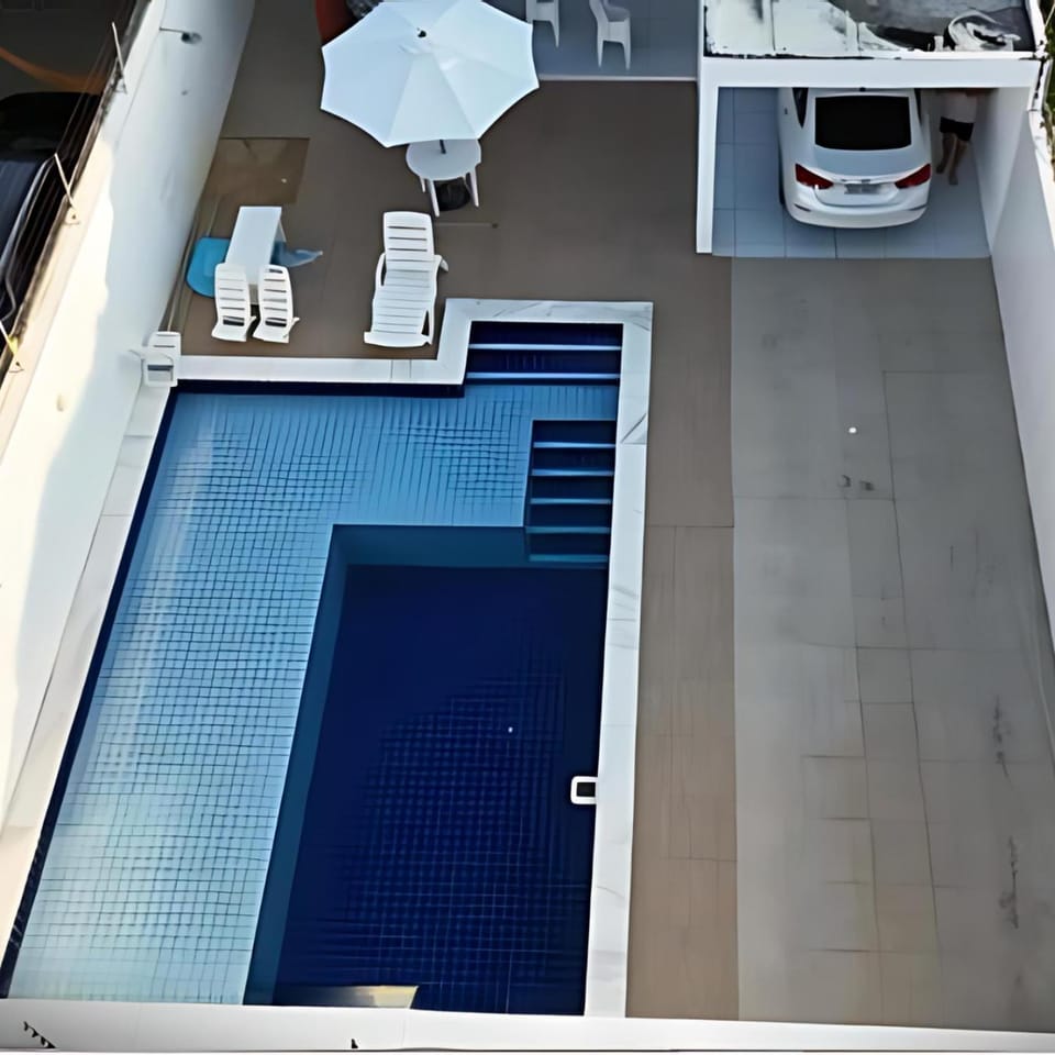 Day, Swimming pool, Parking