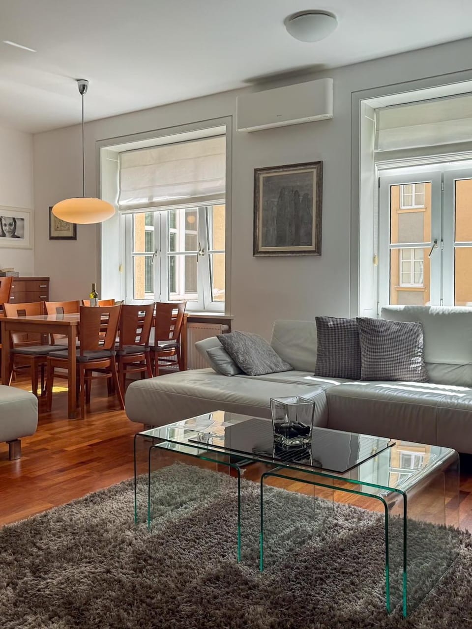 Living room, Seating area, Dining area