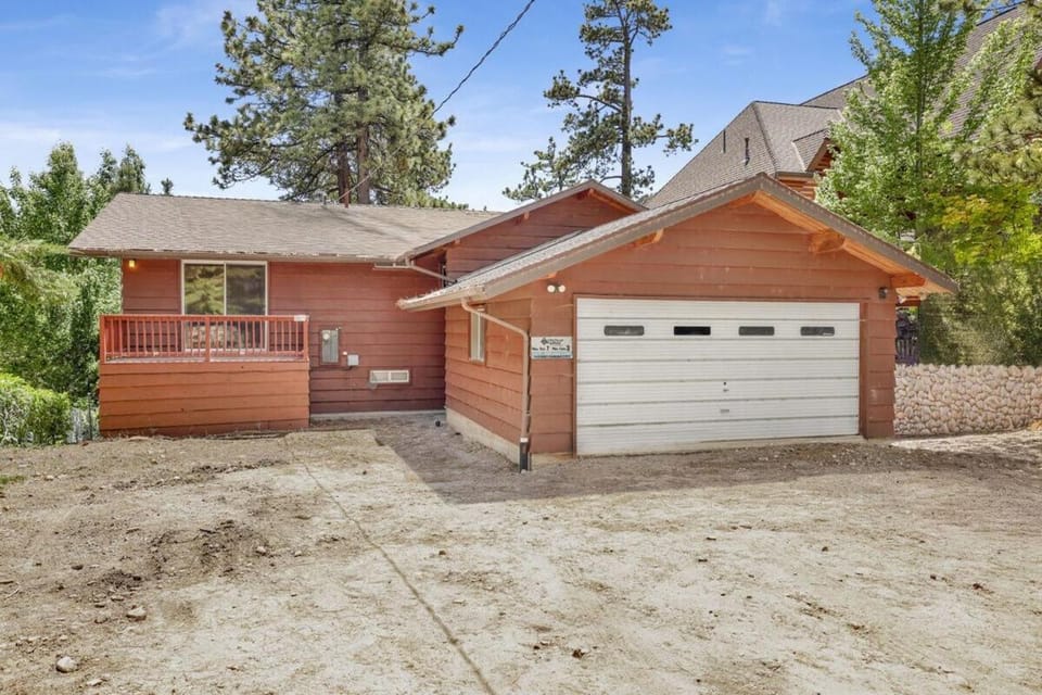 Inspiration Point Retreat by Big Bear Vacations House in Big Bear