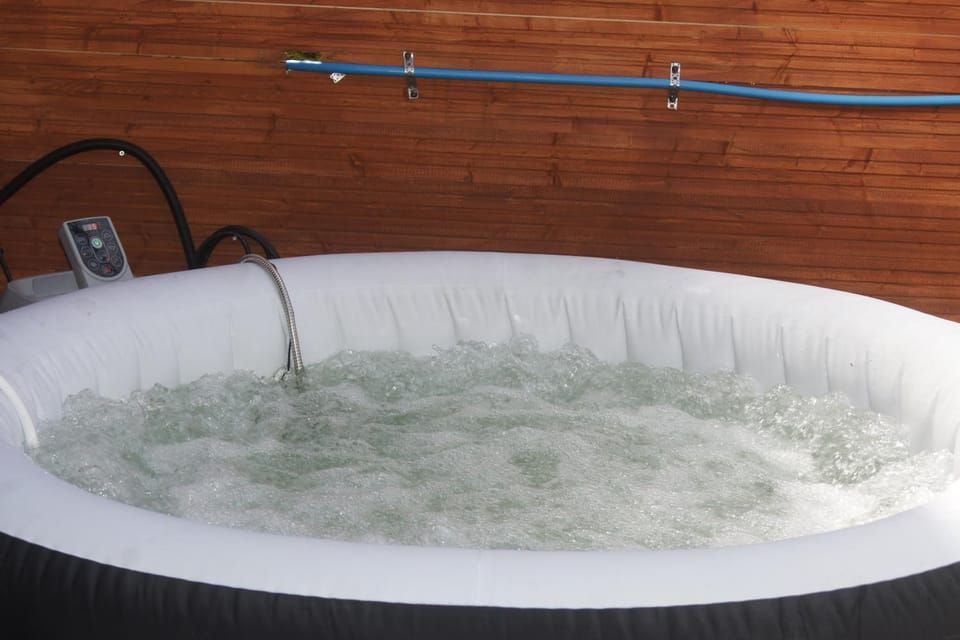 Domek nad rzeką Słupią z jacuzzi House in Pomeranian Voivodeship
