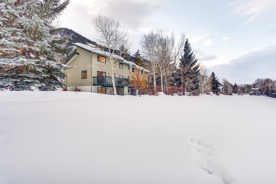 Par & Powder: Avon Haven w/ Golf & Ski Access! House in Avon