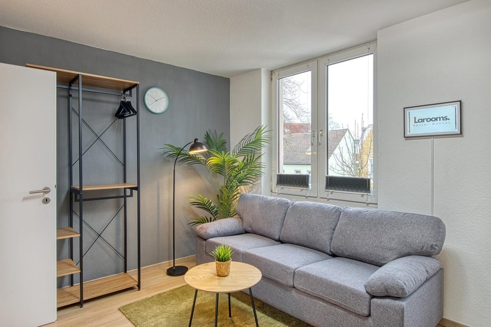 Communal lounge/ TV room, Photo of the whole room, wardrobe