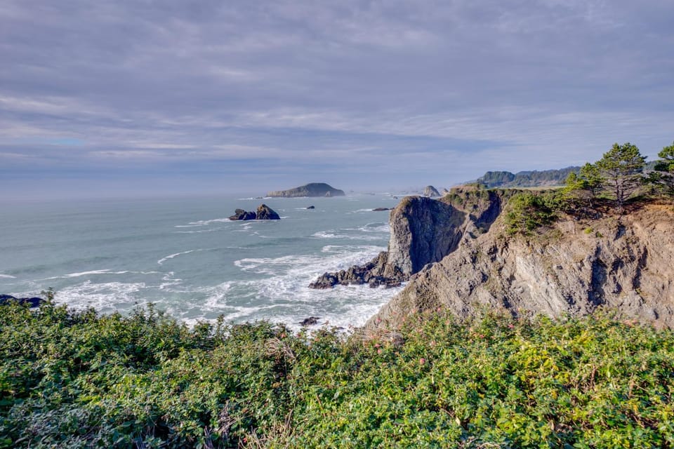 Ocean and Sunset Views Brookings Home Near Town! House in Brookings