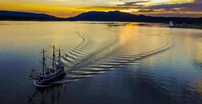 Holmes Away from Home by Big Bear Vacations House in Southern California