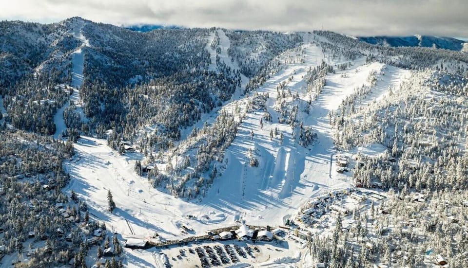 Holmes Away from Home by Big Bear Vacations House in Southern California