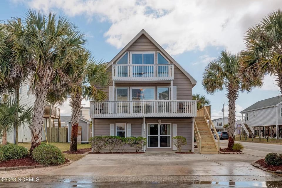 Sandy Lu #2 House in Surf City
