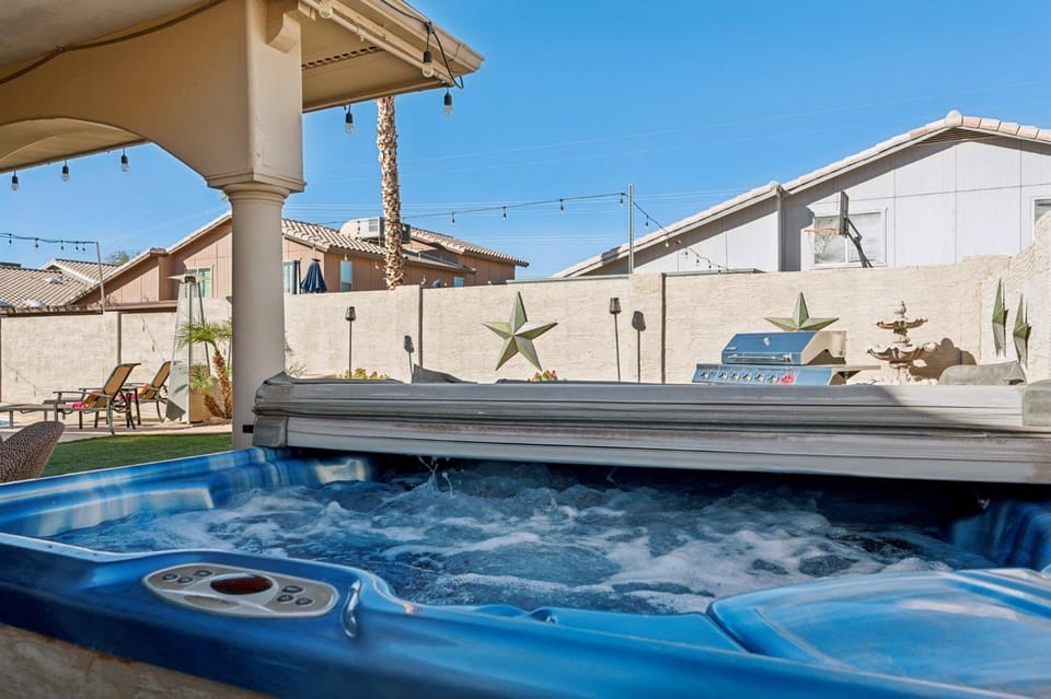The Fritz Carlton of Glendale by PaseoHomesAZ House in Phoenix