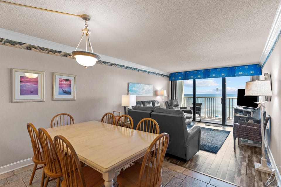 Pelican Watch #405 Apartment in Carolina Beach