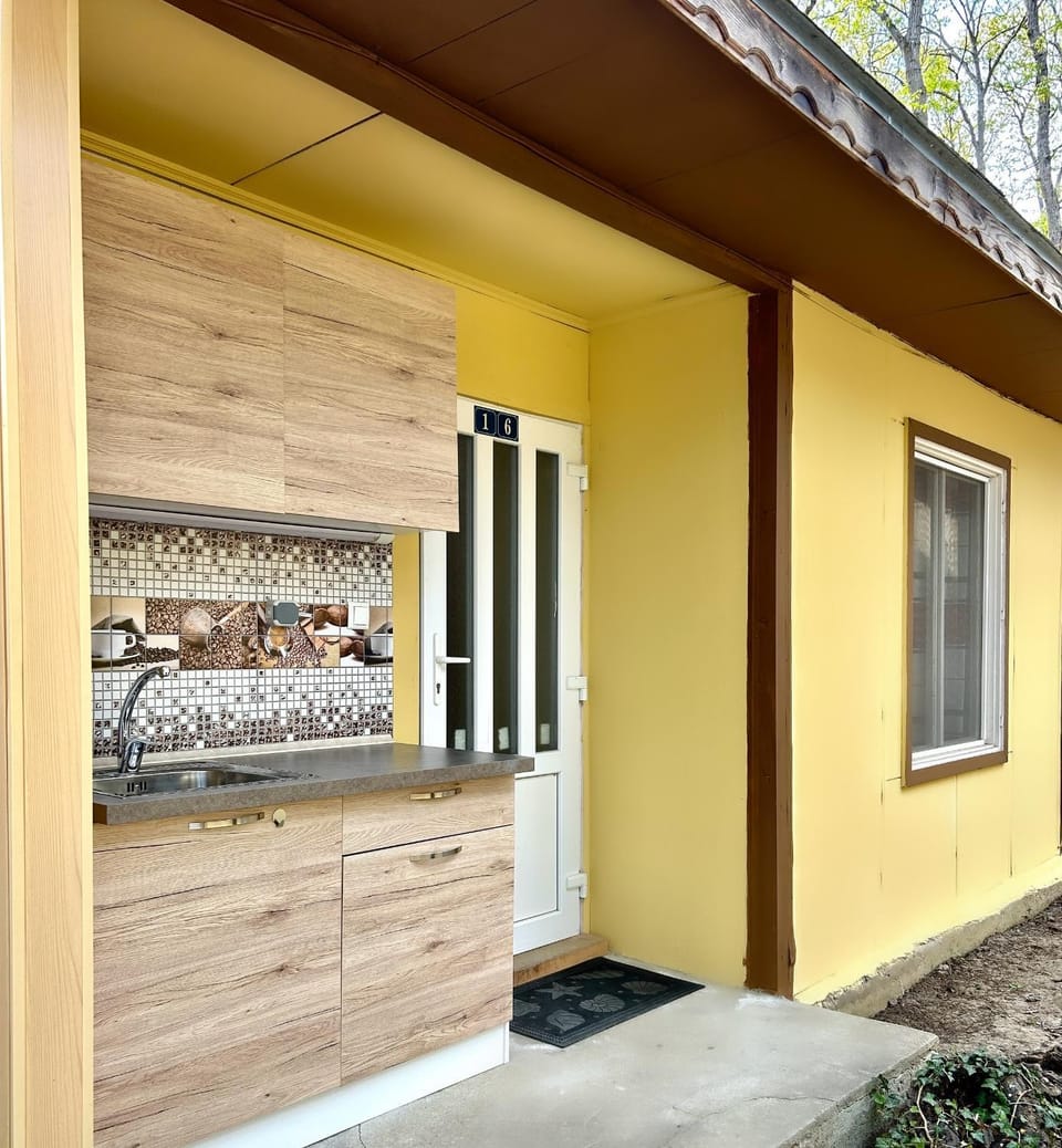 Бунгала Мишел Campground/ 
RV Resort in Varna Province