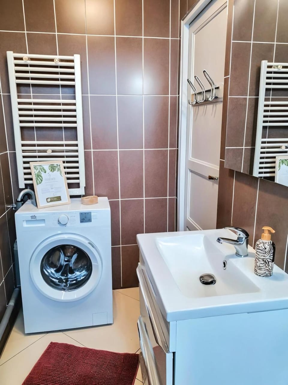 Bathroom, washing machine