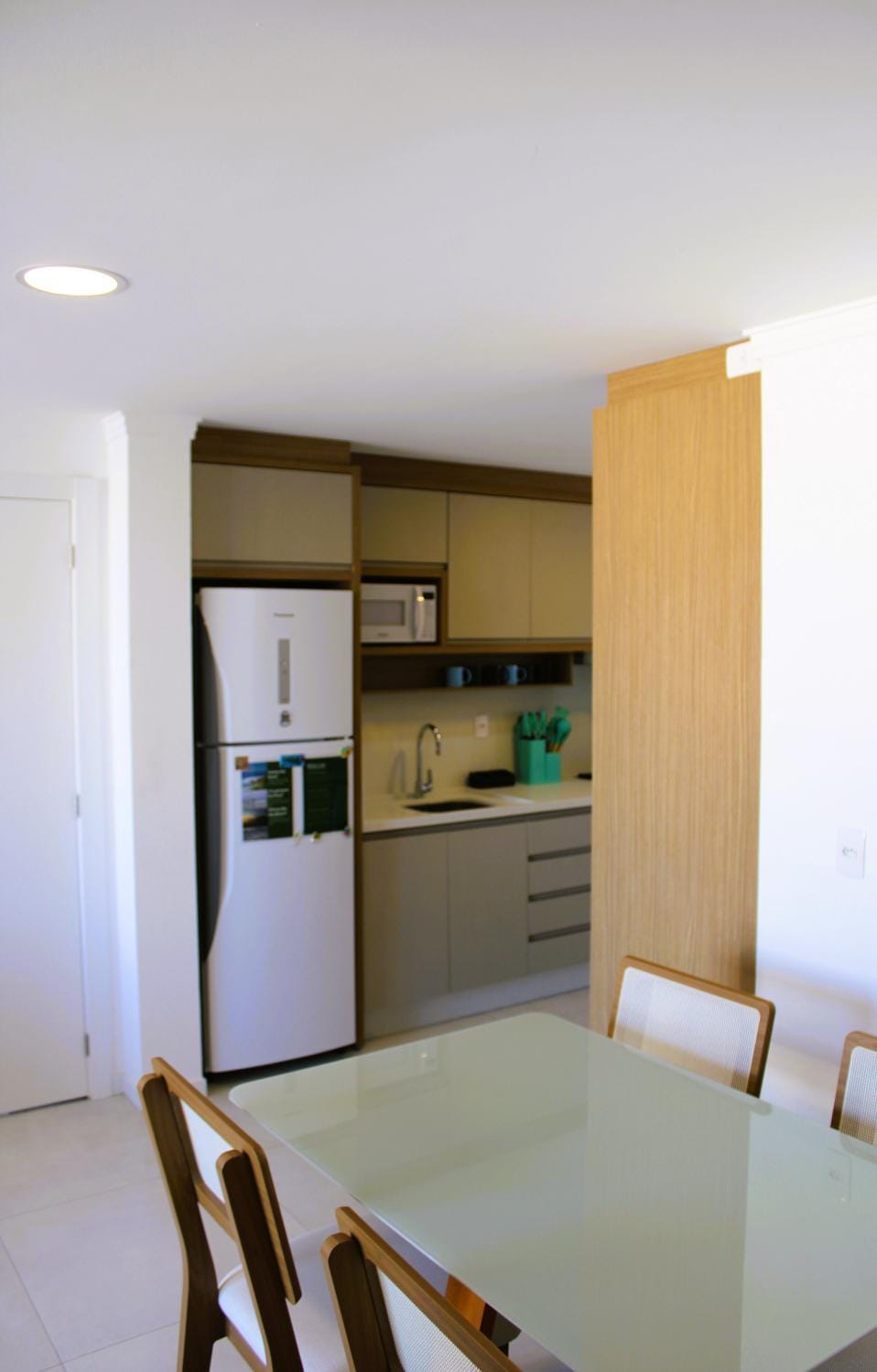 Dining area, kitchen