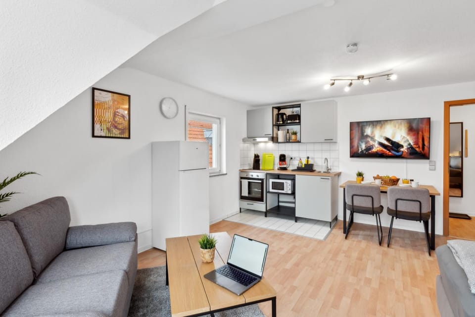 Kitchen or kitchenette, Living room