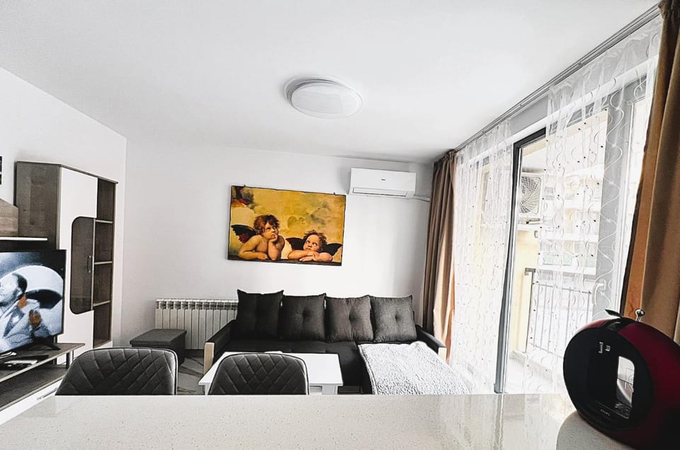 TV and multimedia, View (from property/room), Balcony/Terrace, Living room, Photo of the whole room, Seating area, air conditioner