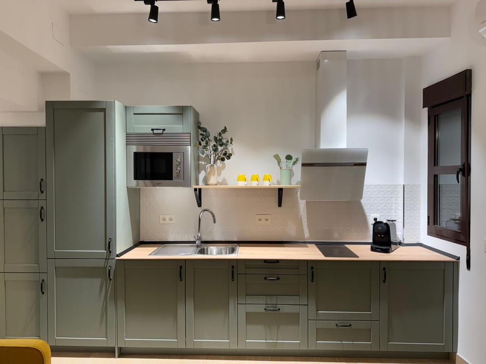 Apartamento junto a Hospital Real Apartment in Granada
